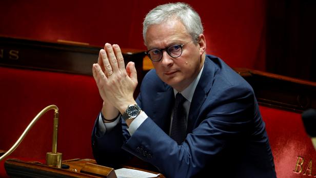 (FILES) In this file photo taken on April 17, 2020 French Economy and Finance Minister Bruno Le Maire attends a debate prior to a vote of a second amending budget law (PLFR) in less than a month at the National Assembly in Paris, to face the spread of the COVID-19 infection caused by the novel coronavirus. - French Finance Minister Bruno Le Maire announced on April 23, 2020 that France would not give any help to deal with the COVID-19 outbreak (novel coronavirus) to companies based or having subsidiaries in tax heavens. (Photo by THOMAS COEX / POOL / AFP)